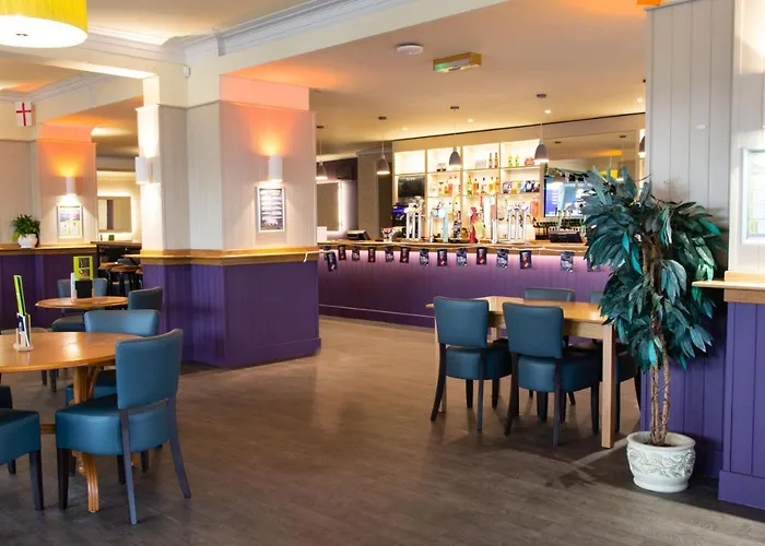 Best Hotels in Torquay with Pools