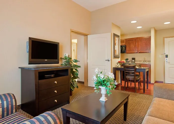 Top Hotels in Broken Arrow, Oklahoma